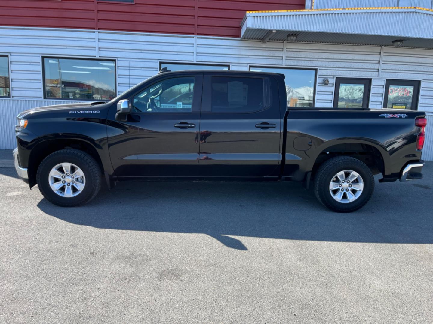 2021 BLACK /Black CHEVROLET SILVERADO 1500 LT (1GCUYDED3MZ) with an 5.3L engine, Automatic transmission, located at 1960 Industrial Drive, Wasilla, 99654, (907) 274-2277, 61.573475, -149.400146 - Photo#1